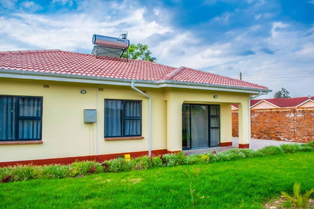 Lynm Residence Хараре Экстерьер фото